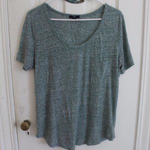 GAP pocket t-shirt